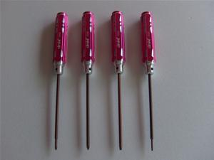 Kit cacciaviti. Il kit comprende: 1 cacciavite mm 3 + 1 cacciavite mm 4 a taglio. 1 cacciavite mm 3 + 1 cacciavite mm 4 a croce